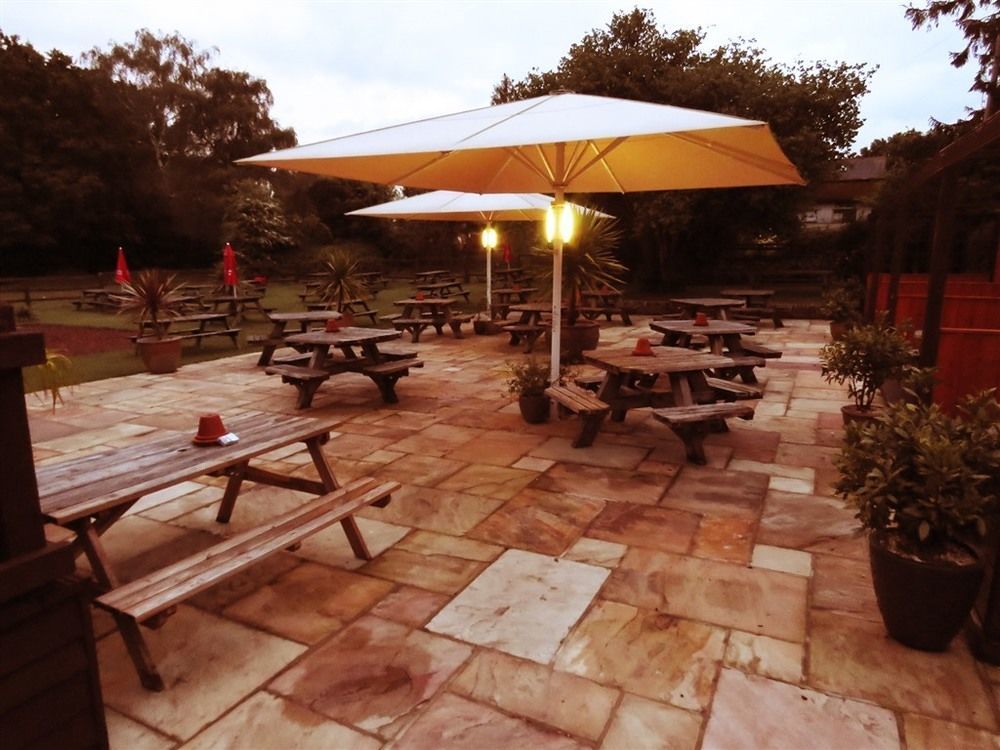 The Star Inn Lingfield Exteriör bild